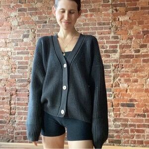 Tradlands shelter Cardigan
